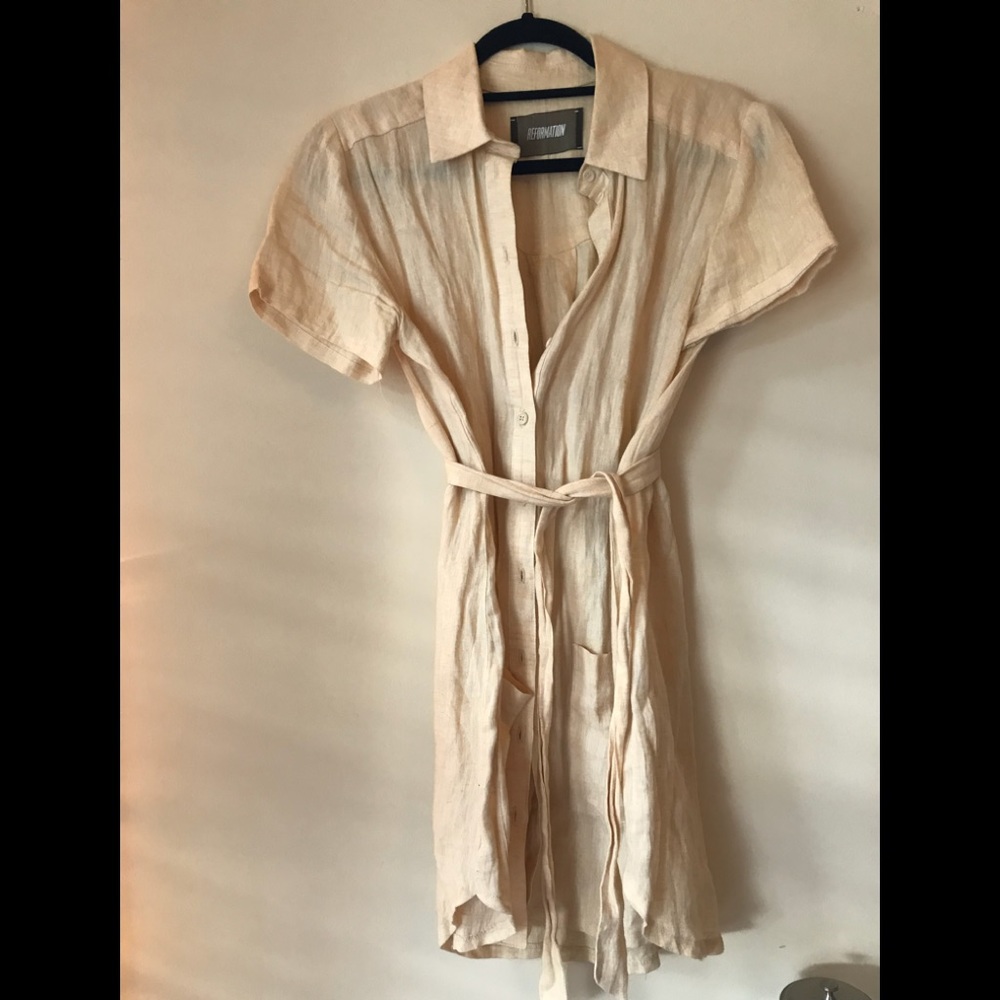 Reformation safari dress with tie and pockets
